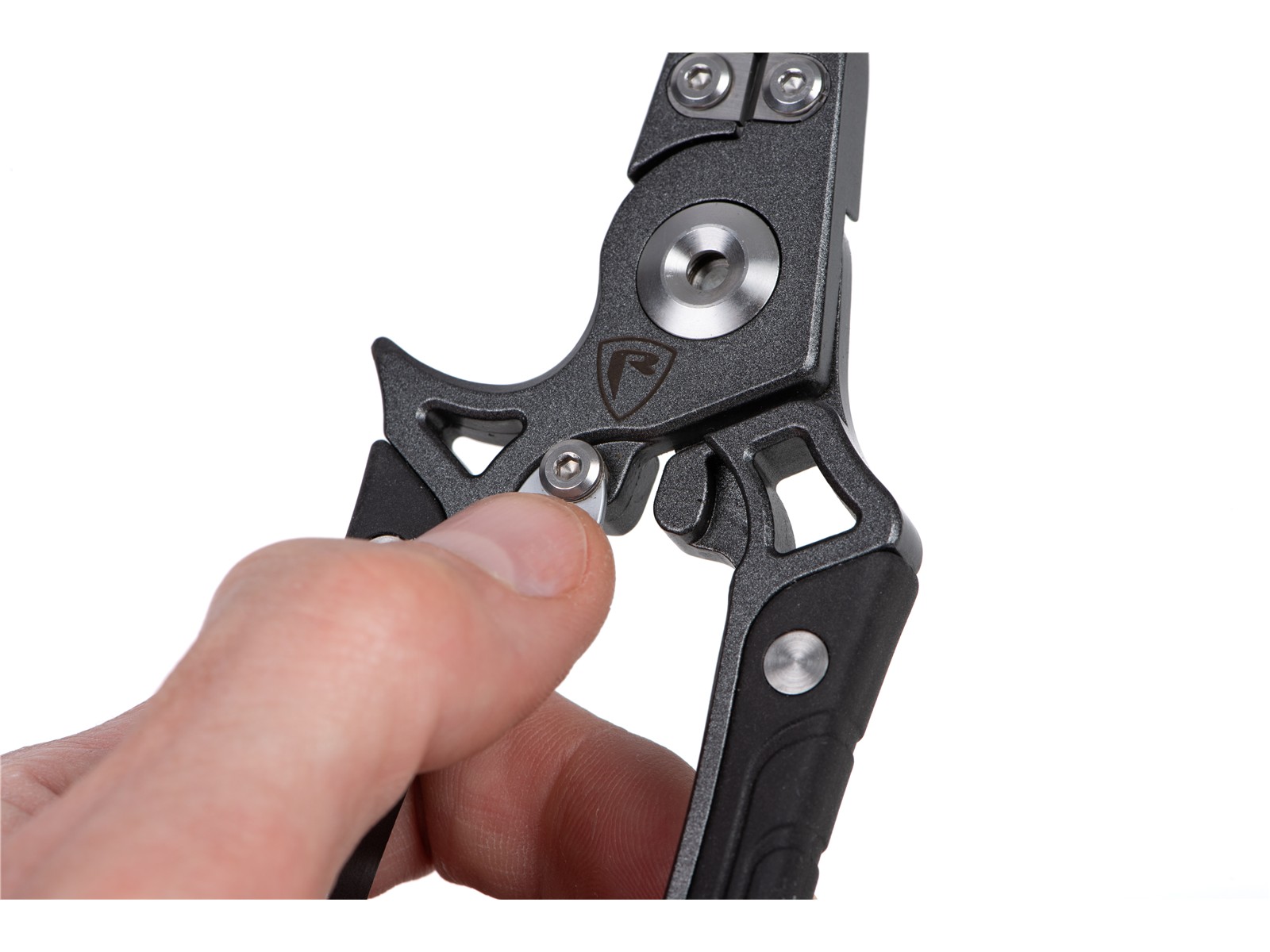 Fox Rage 7.25in Belt Pliers